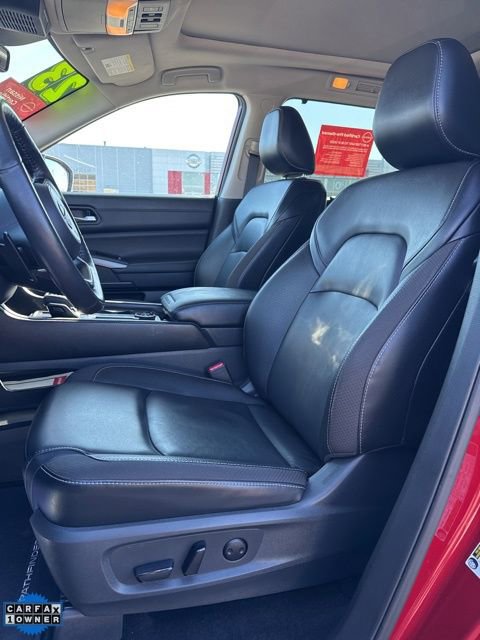 Certified 2023 Nissan Pathfinder SL w/ SL Premium Package AWD/4WD image 9