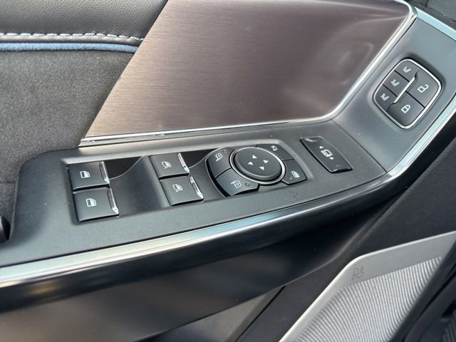 New 2026 Ford F350 Platinum w/ FX4 Off-Road Package image 24