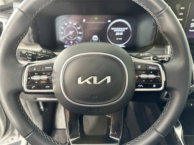 Used 2023 Kia Sorento SX image 22
