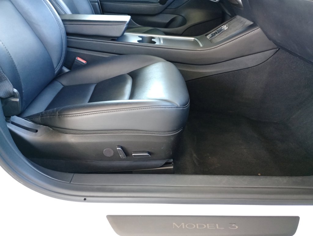Used 2023 Tesla Model 3 Standard Range RWD image 22