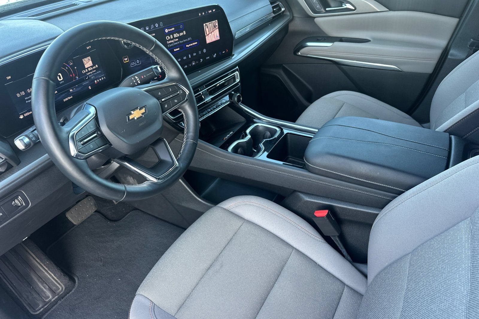 Used 2026 Chevrolet Traverse LT w/ Driver Confidence Package FWD image 10