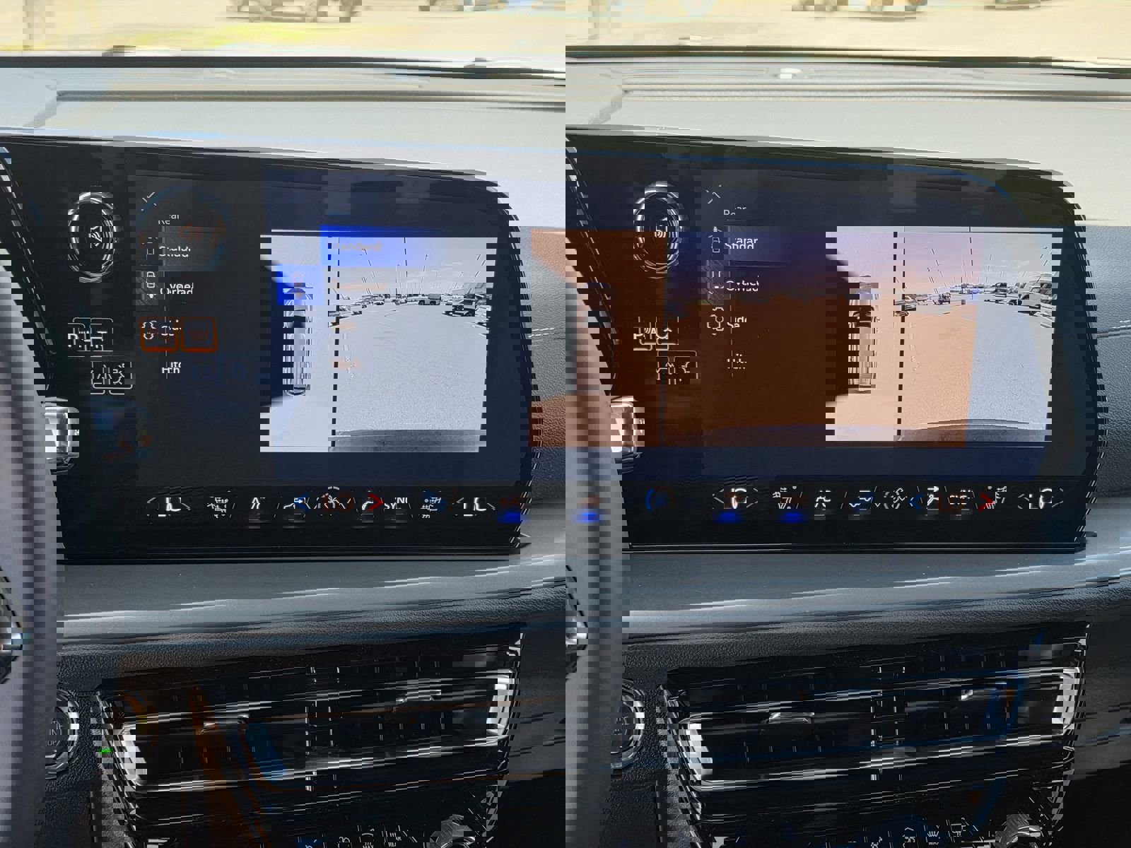 New 2026 Chevrolet Traverse LT image 11