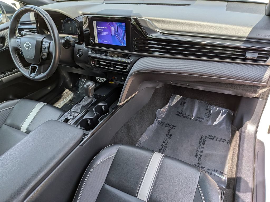 Used 2025 Toyota Camry SE FWD image 31