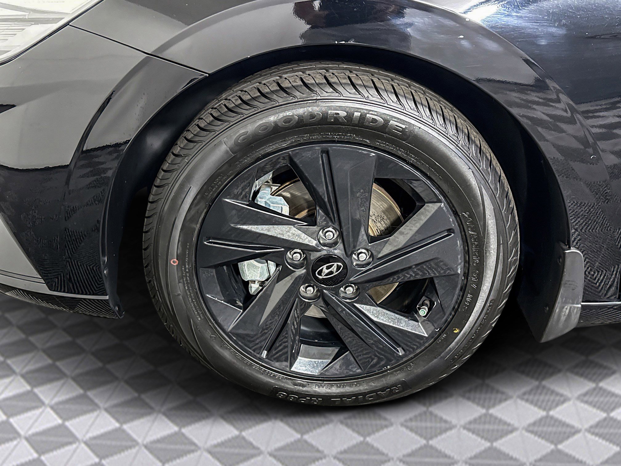 Used 2023 Hyundai Elantra SEL image 38