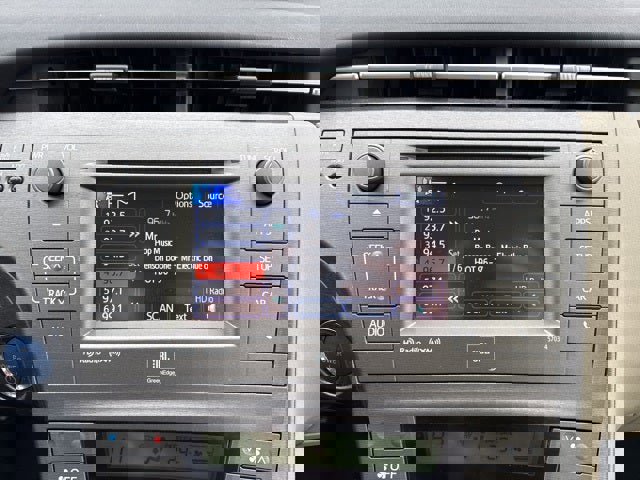 Used 2014 Toyota Prius Five image 25