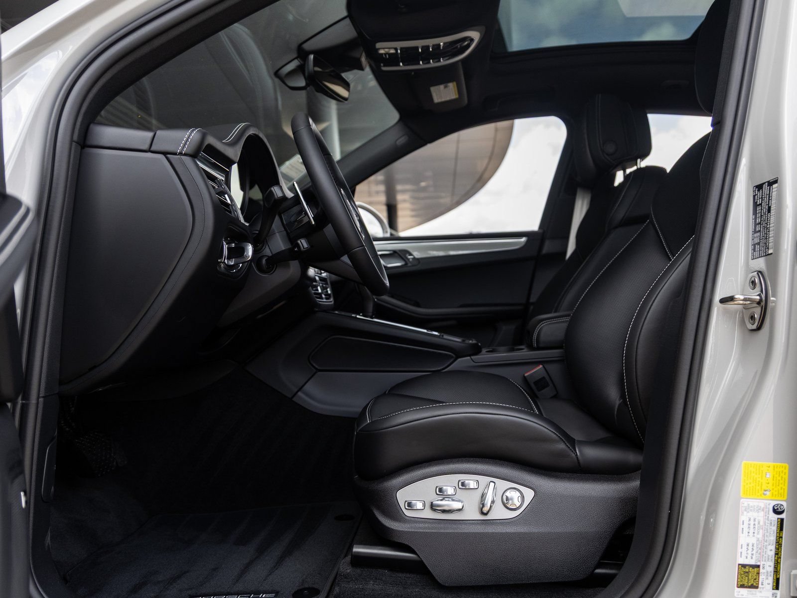 New 2026 Porsche Macan S AWD/4WD image 27