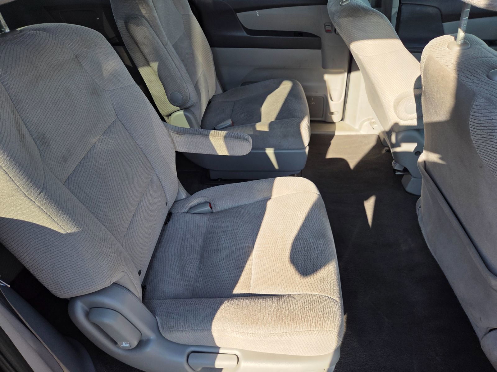 Used 2012 Honda Odyssey LX image 11
