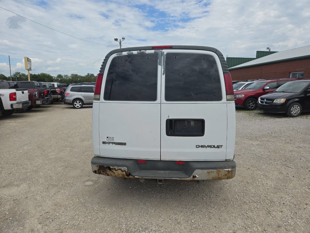 Used 2001 Chevrolet Express 3500 Extended Passenger w/ LS Preferred Equipment Group image 9