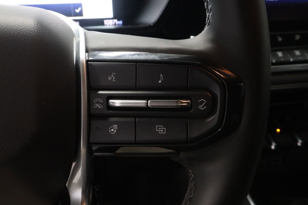 Used 2024 Chevrolet Colorado LT w/ LT Convenience Package III image 22