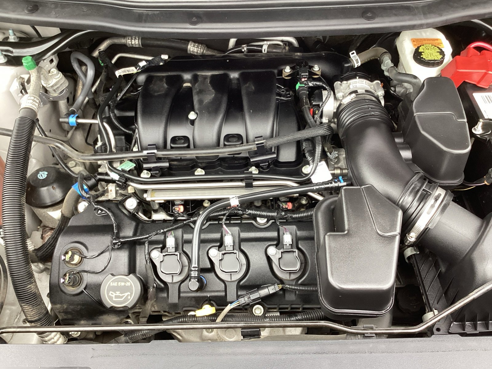 Used 2019 Ford Explorer XLT image 33