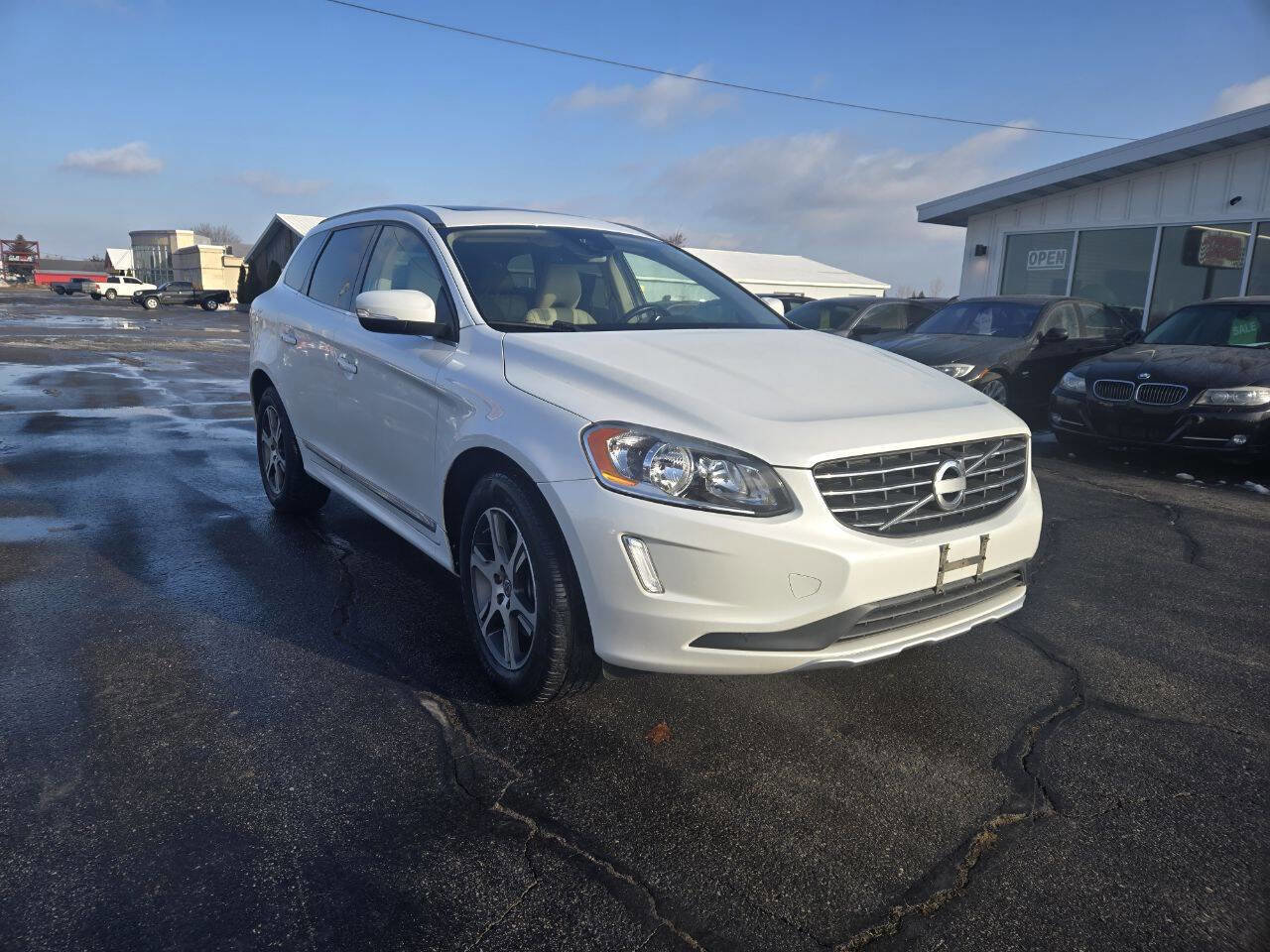 Used 2015 Volvo XC60 T6 image 9