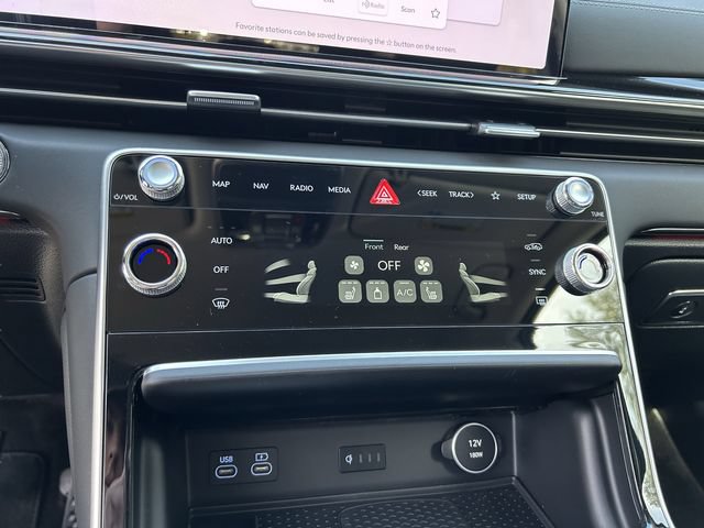 Used 2026 Genesis GV80 2.5T RWD image 24