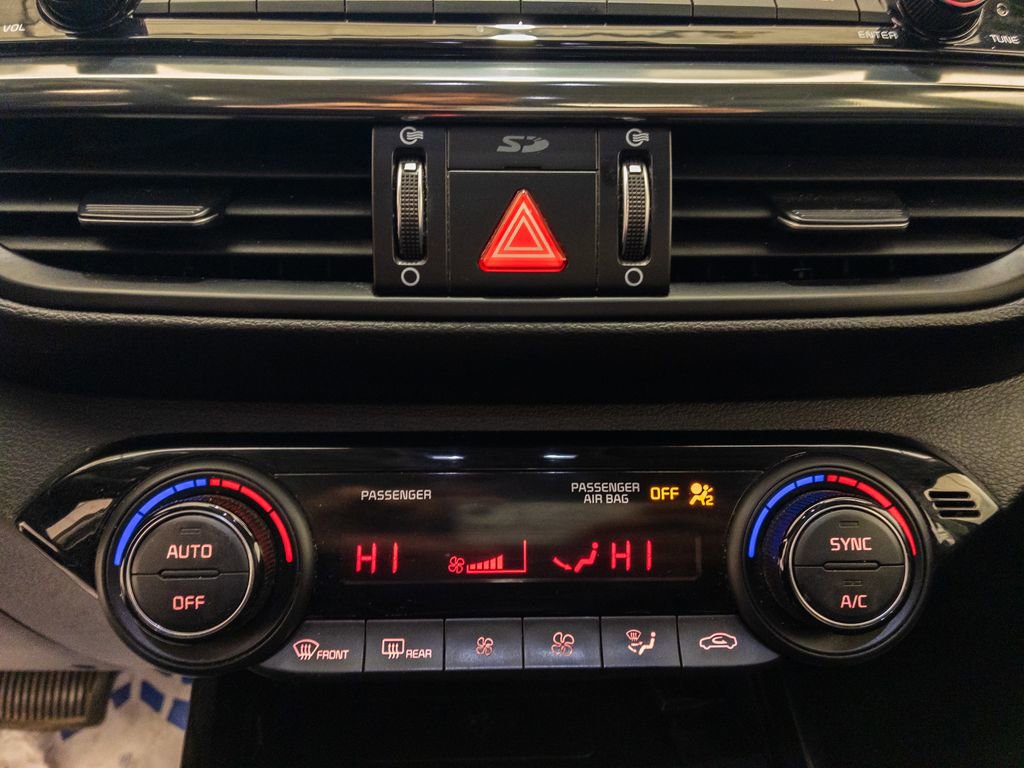 Used 2021 Kia Forte EX image 19