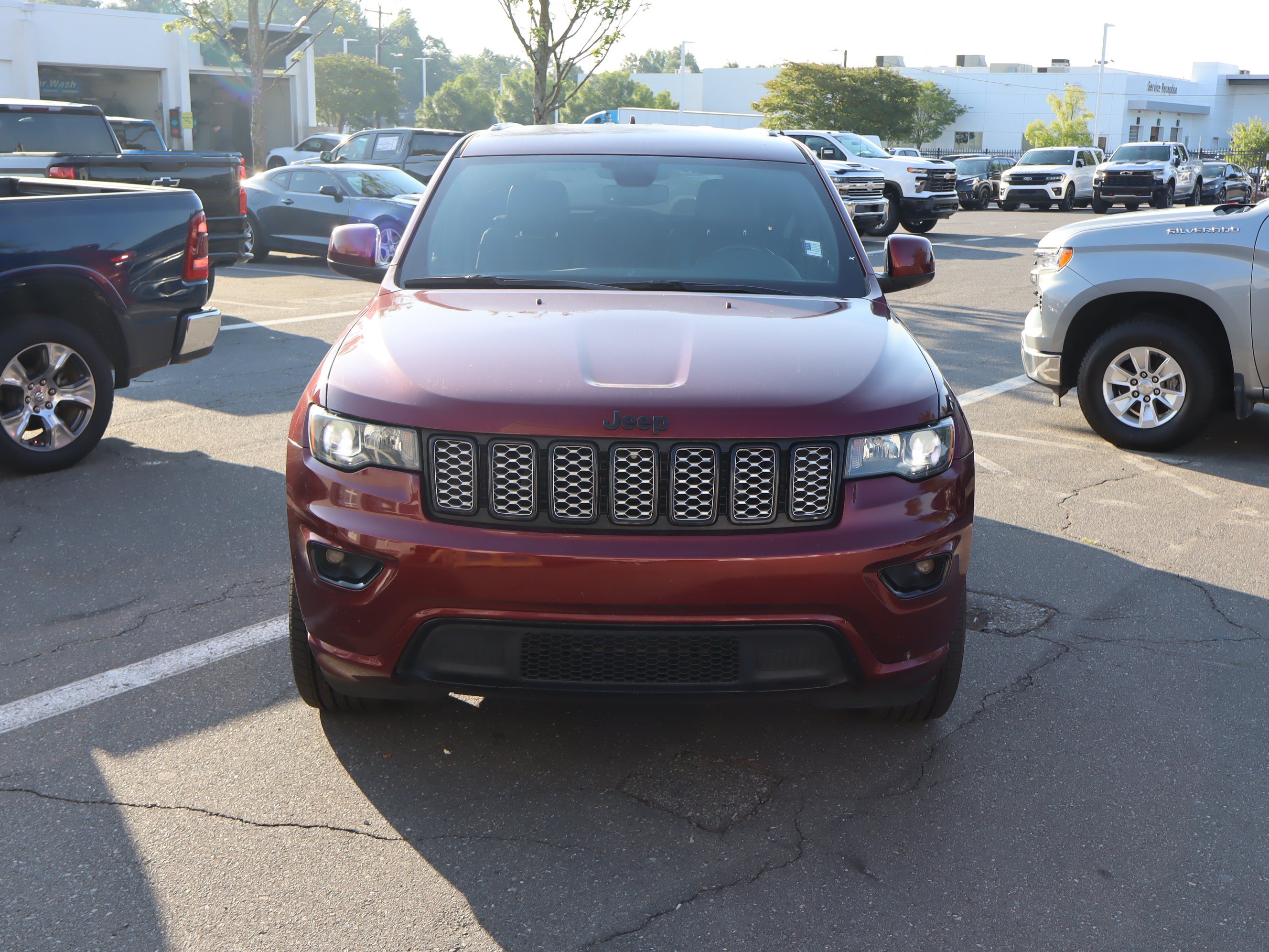 Used 2019 Jeep Grand Cherokee Altitude RWD image 15