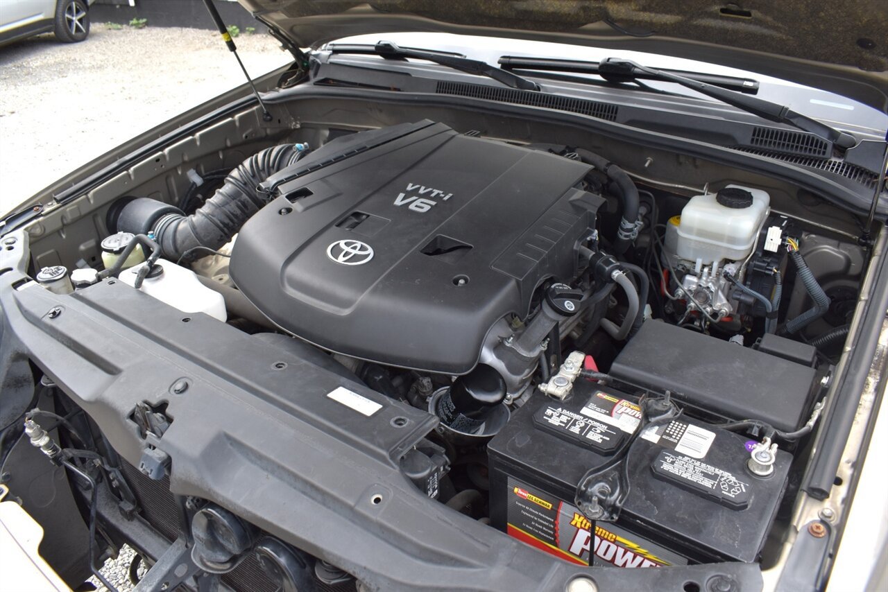 Used 2008 Toyota 4Runner SR5 AWD/4WD image 29