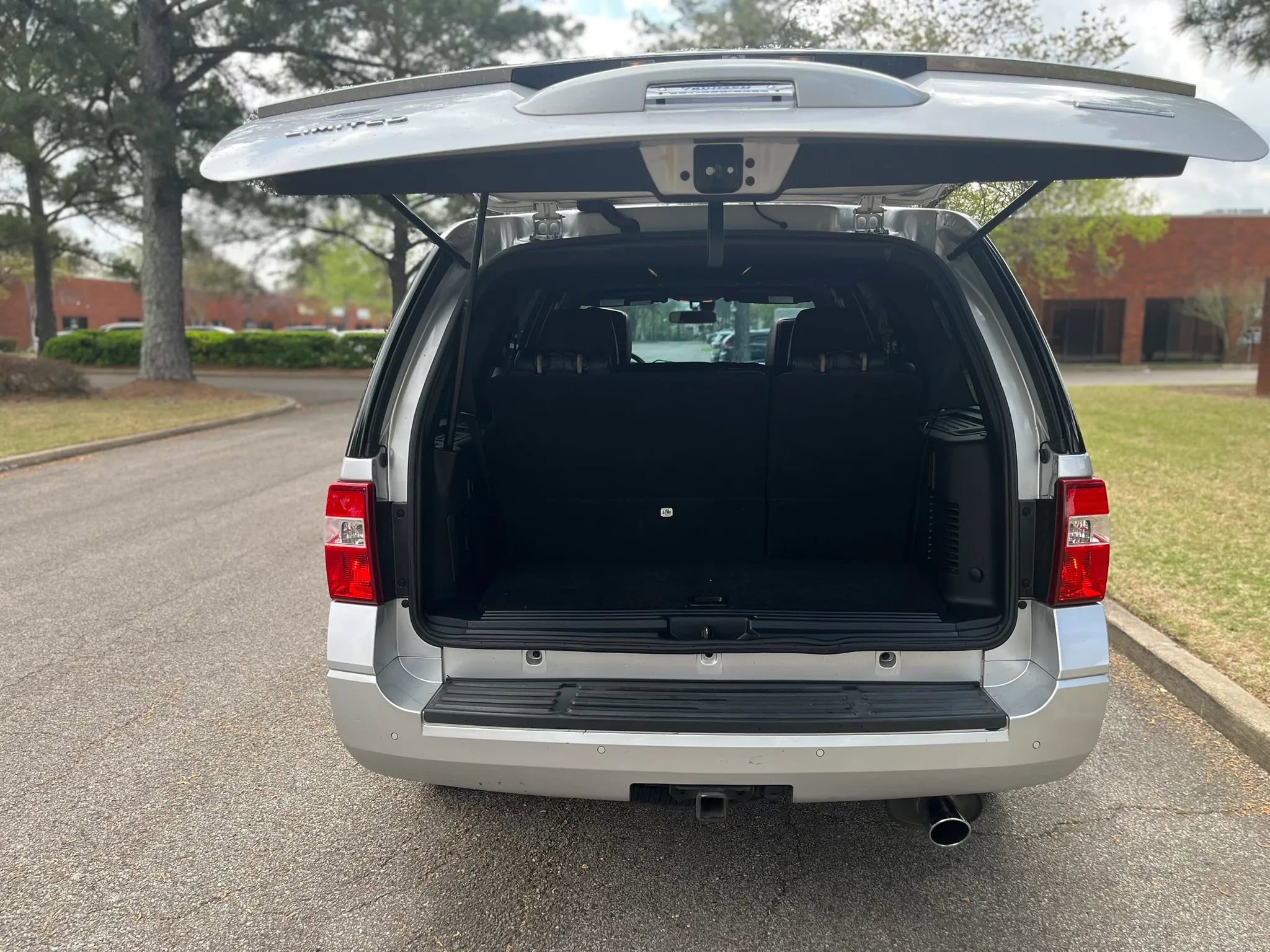 Used 2017 Ford Expedition Limited w/ Equipment Group 301A image 21