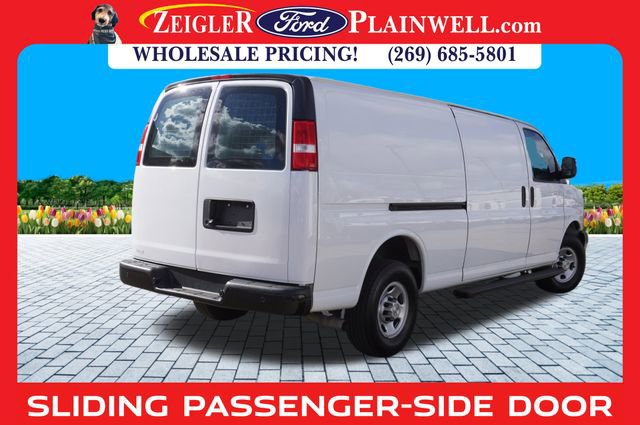 Used 2022 Chevrolet Express 2500 Work Van image 5