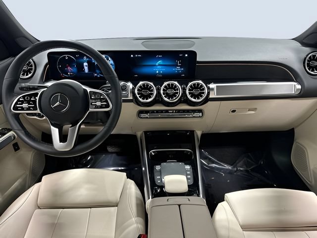 Used 2023 Mercedes-Benz GLB 250 4MATIC image 12
