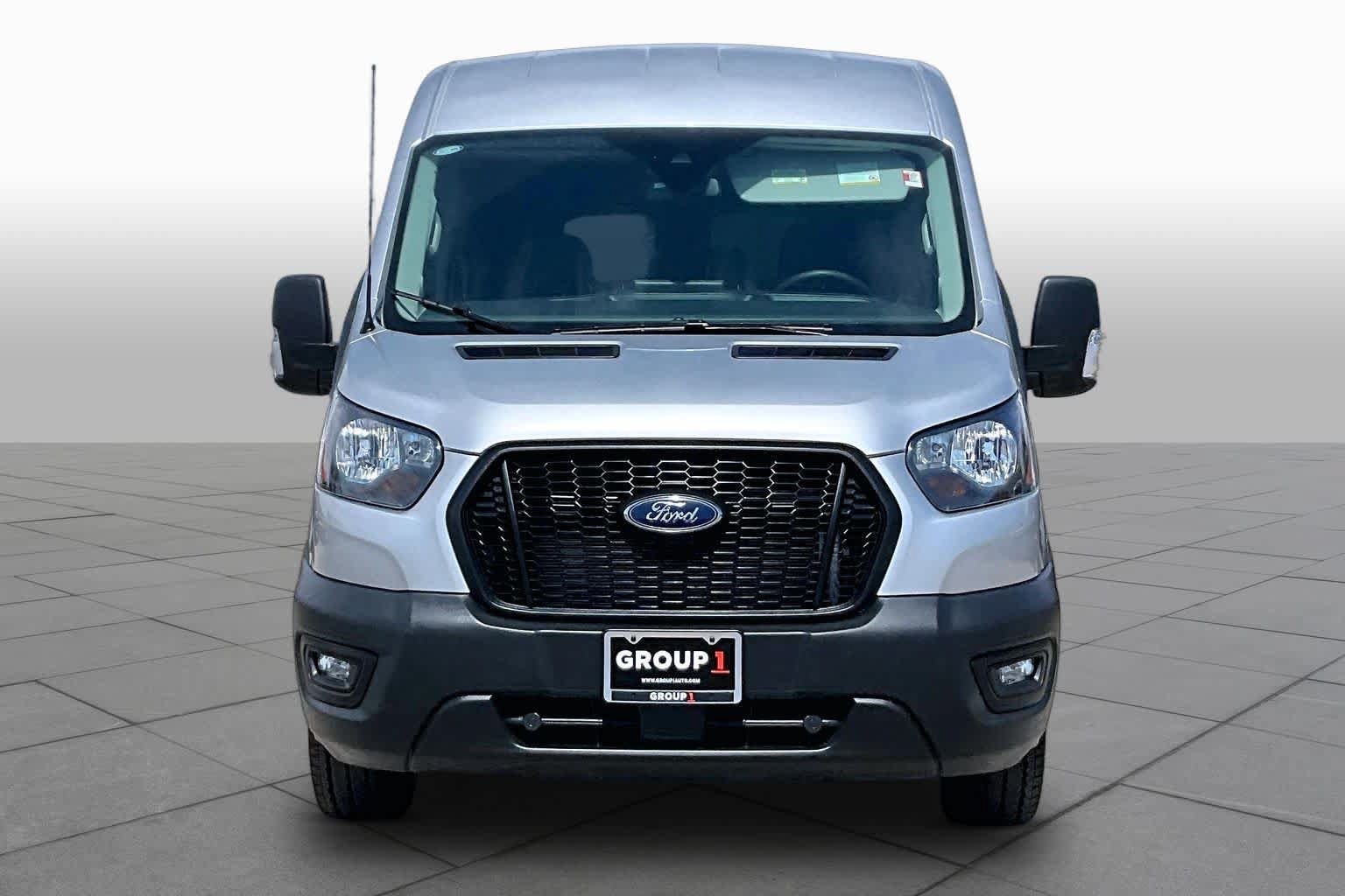 Used 2025 Ford Transit 350 XL RWD image 4