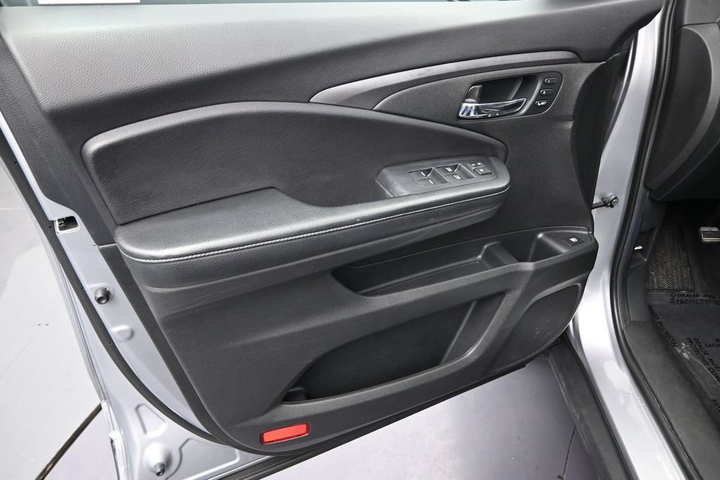 Used 2023 Honda Ridgeline RTL image 11