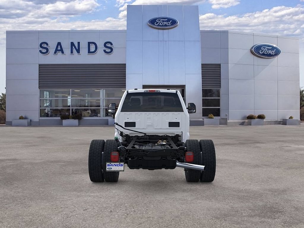 New 2026 Ford F550 4x4 Regular Cab Super Duty image 5