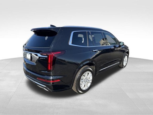 Used 2025 Cadillac XT6 Luxury FWD image 4