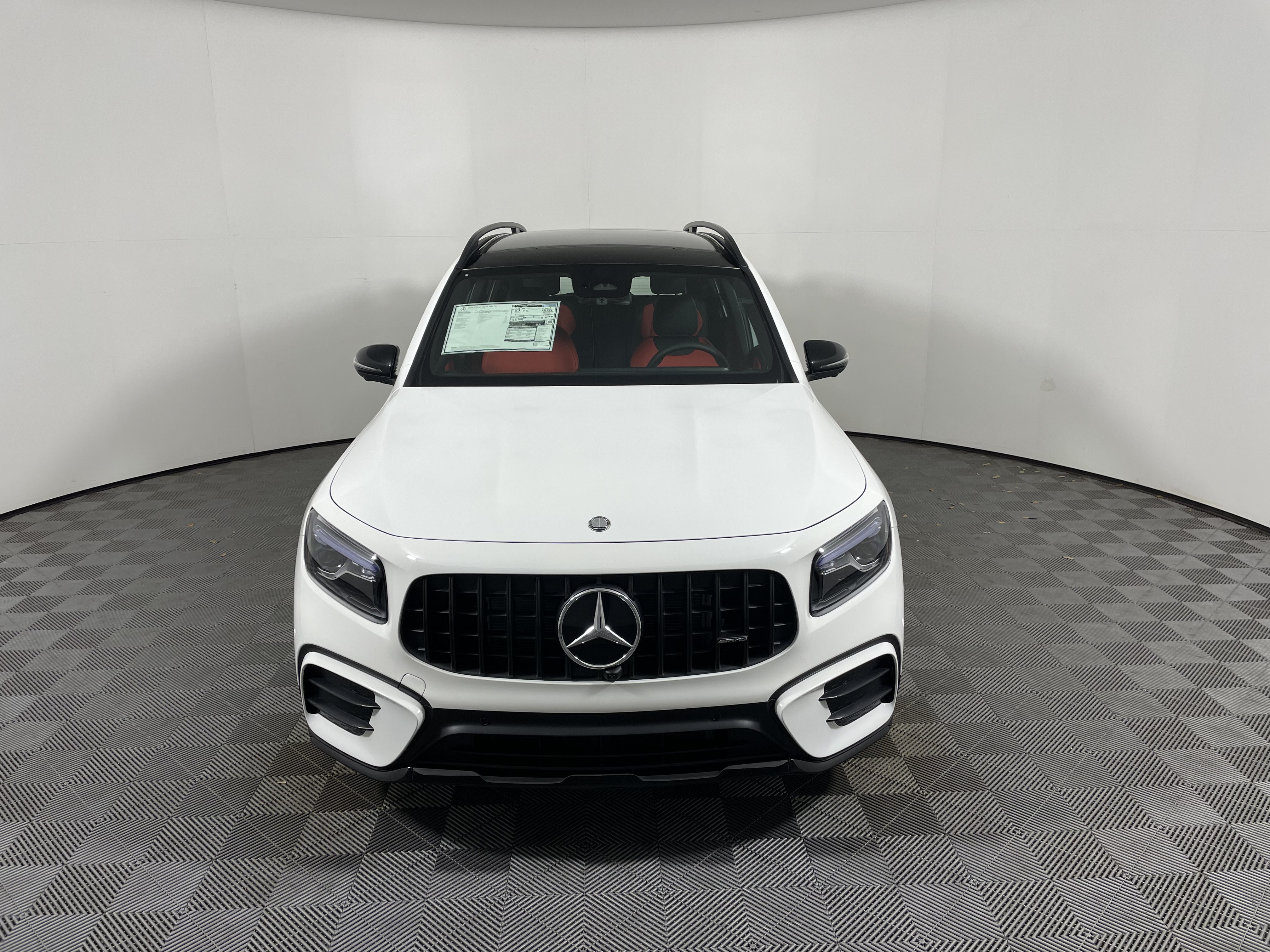 New 2026 Mercedes-Benz GLB 35 AMG 4MATIC image 8