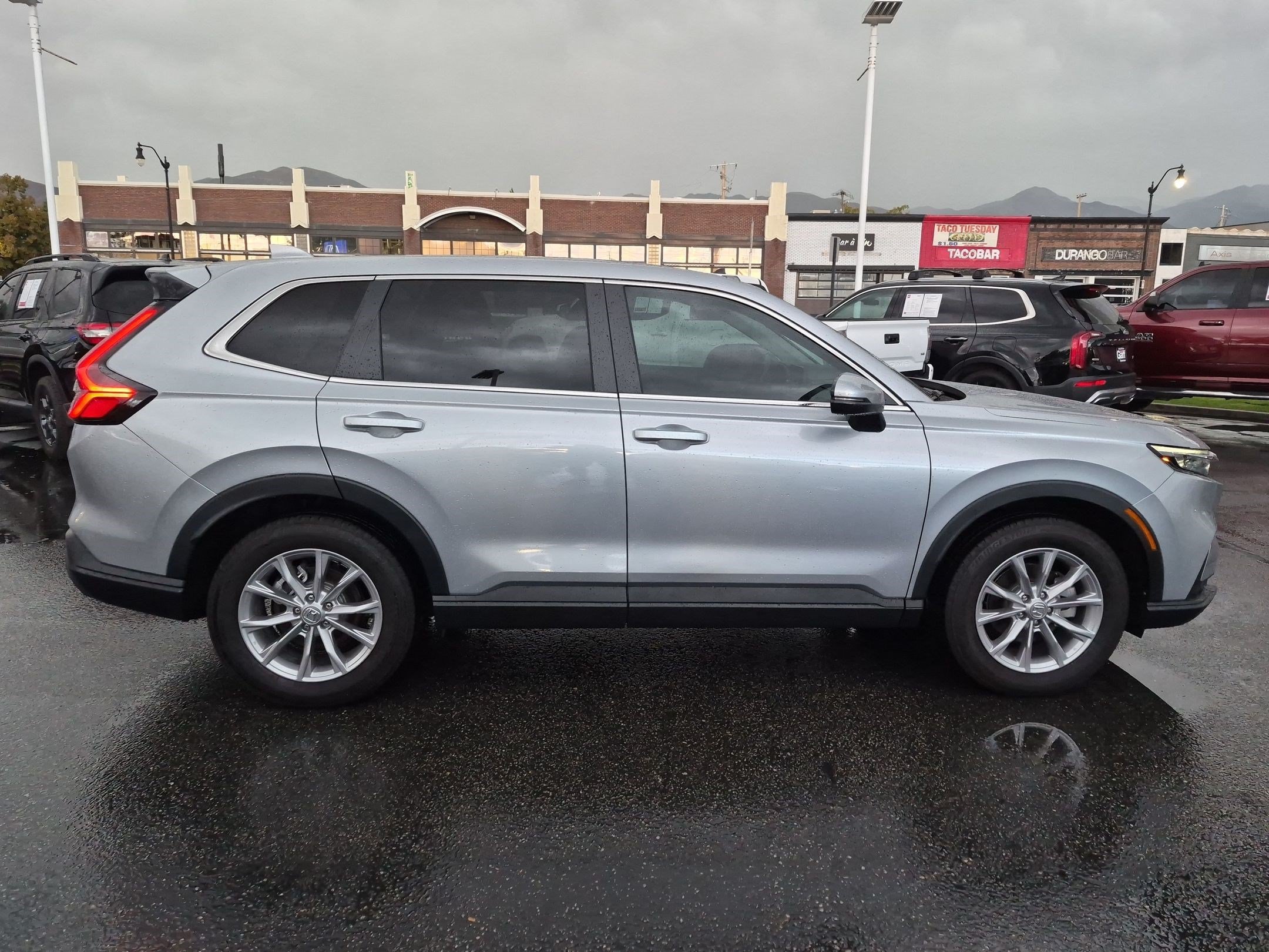 Used 2025 Honda CR-V EX-L image 2