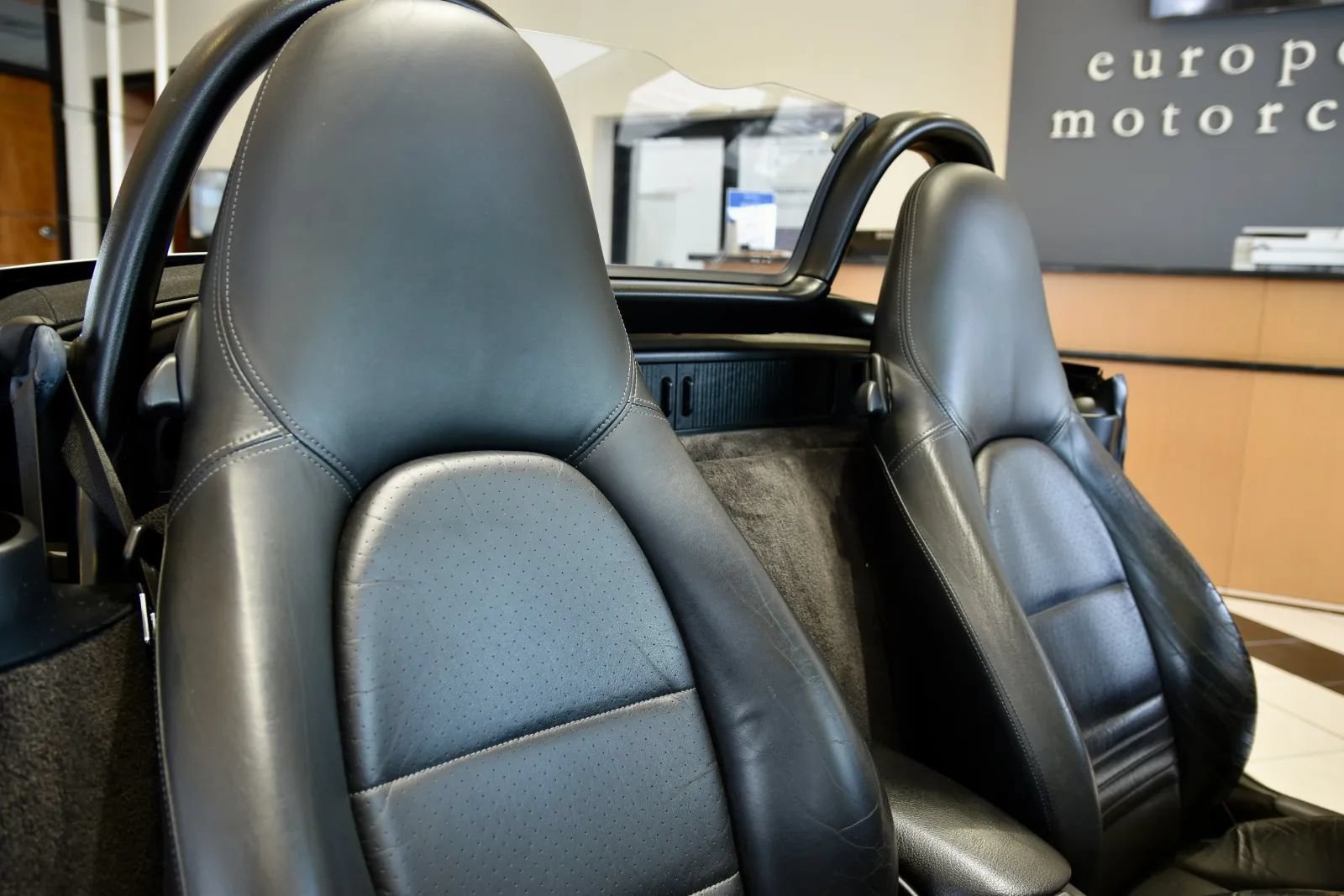Used 2001 Porsche Boxster RWD image 25