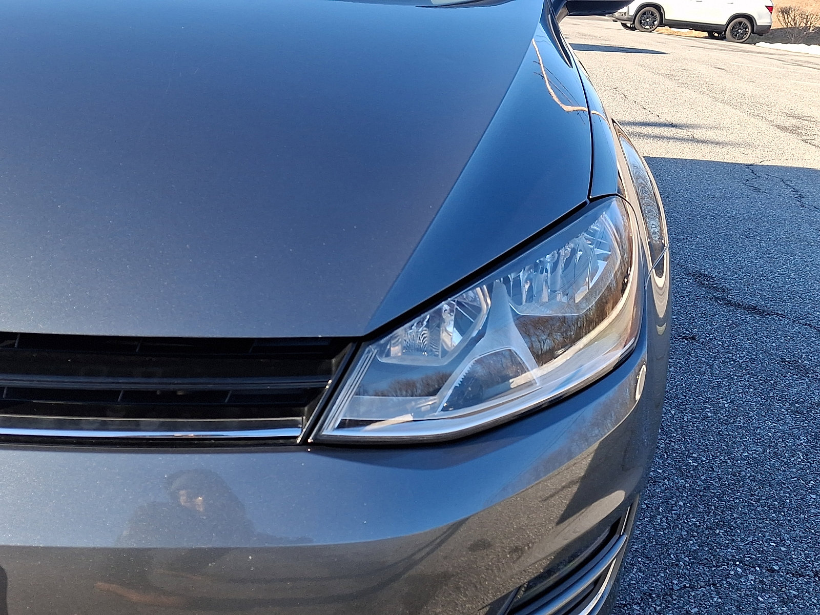 Used 2016 Volkswagen Golf SE image 9