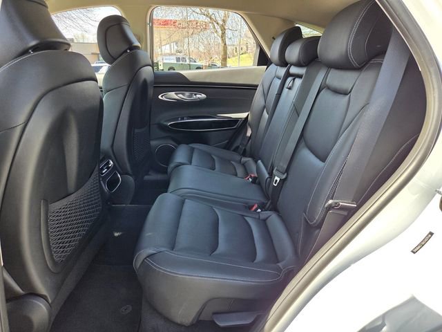 Used 2025 Genesis GV70 2.5T image 13