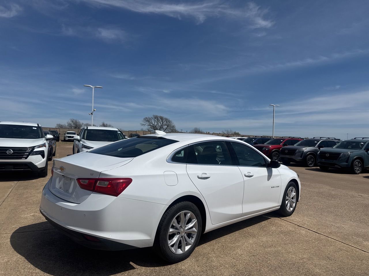Used 2025 Chevrolet Malibu LT image 19