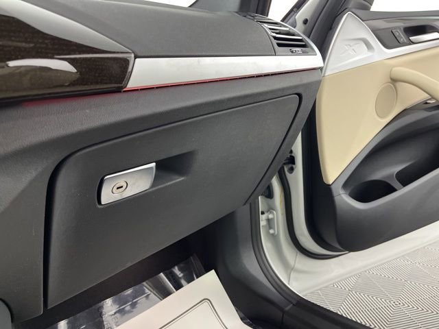Used 2023 BMW X3 sDrive30i w/ Premium Package image 37