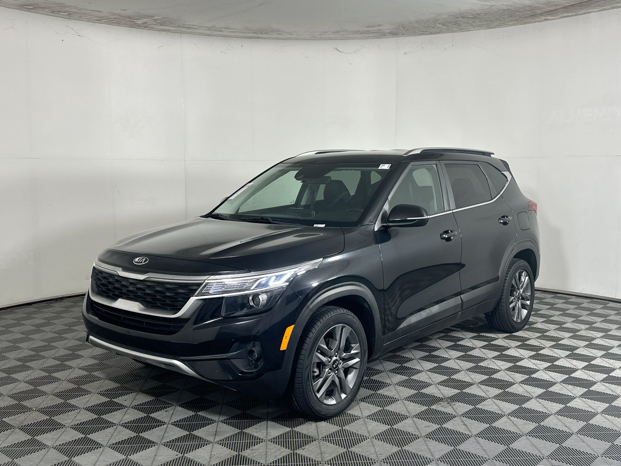 Used 2021 Kia Seltos S FWD image 7
