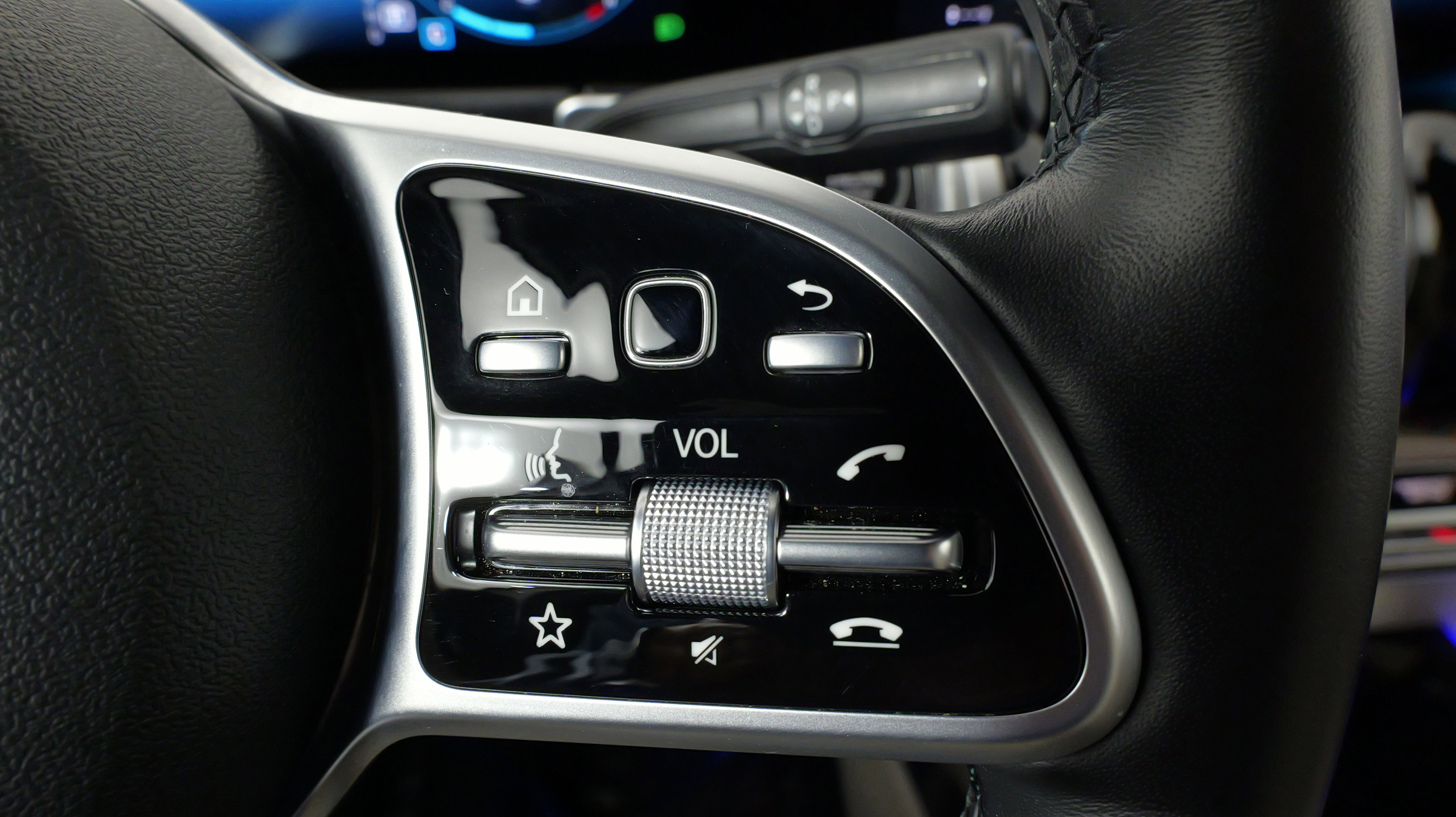 Used 2022 Mercedes-Benz GLB 250 4MATIC image 43