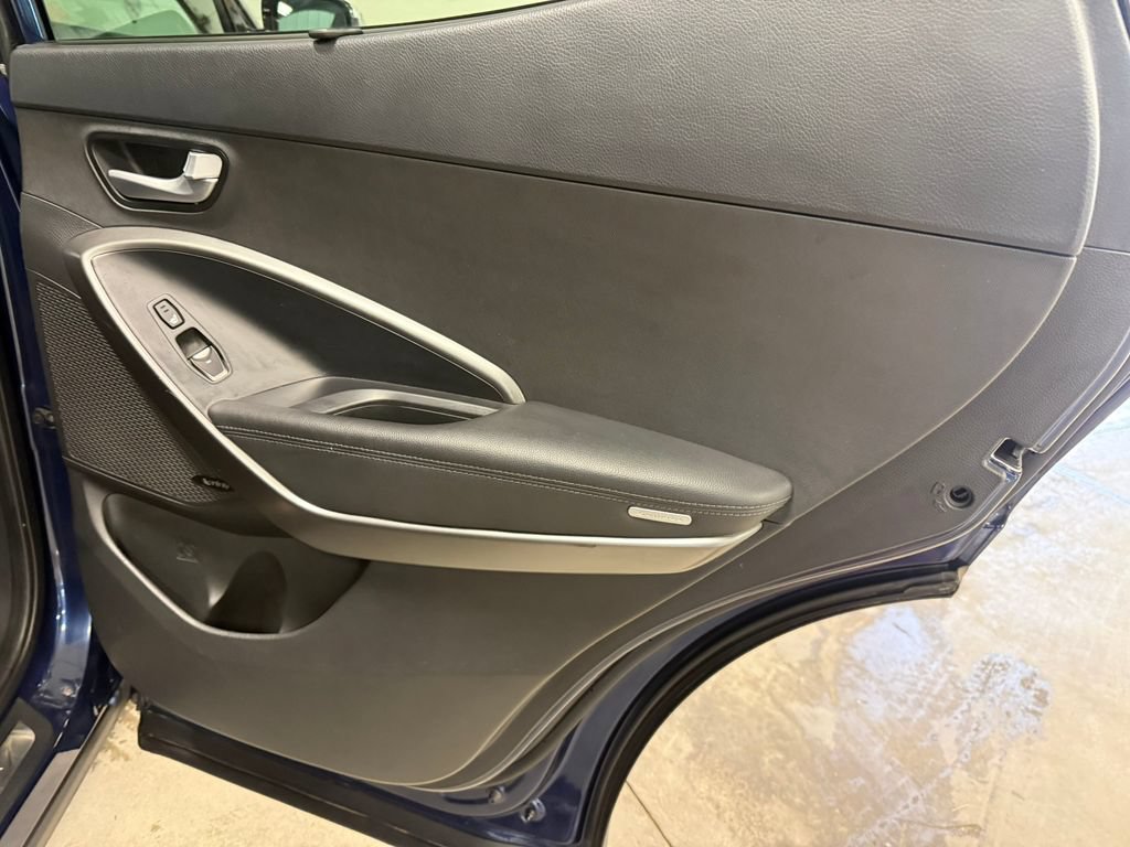 Used 2017 Hyundai Santa Fe Sport AWD/4WD image 30