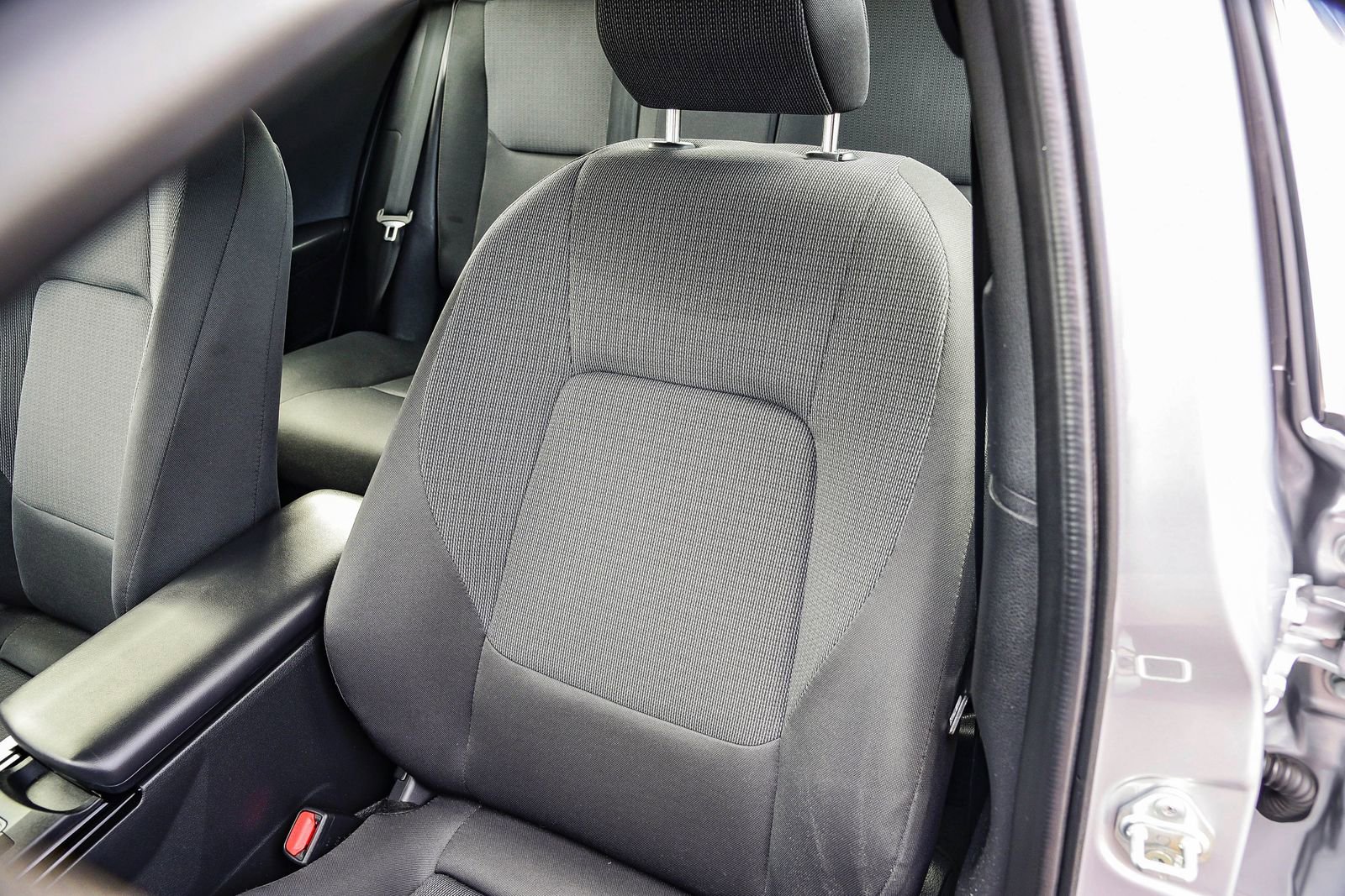 Used 2023 Toyota Prius LE image 27