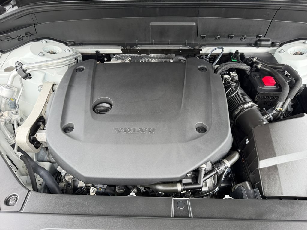 Certified 2026 Volvo XC90 B6 Plus AWD/4WD image 29
