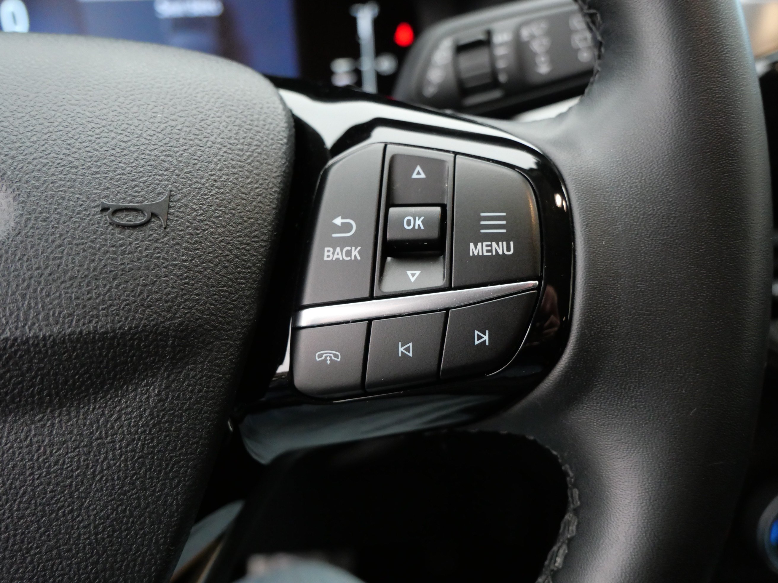 Certified 2024 Ford Escape Active AWD/4WD image 29