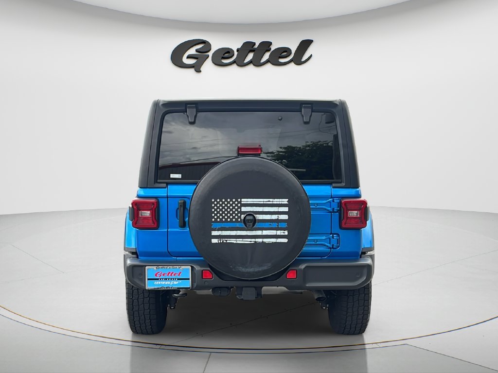 Used 2022 Jeep Wrangler Unlimited Sahara w/ LED Lighting Group AWD/4WD image 6