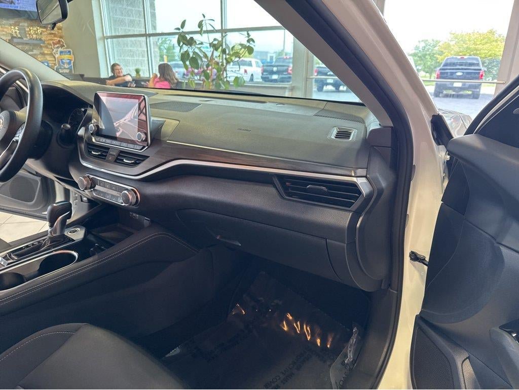 Used 2023 Nissan Altima 2.5 SV AWD/4WD image 28