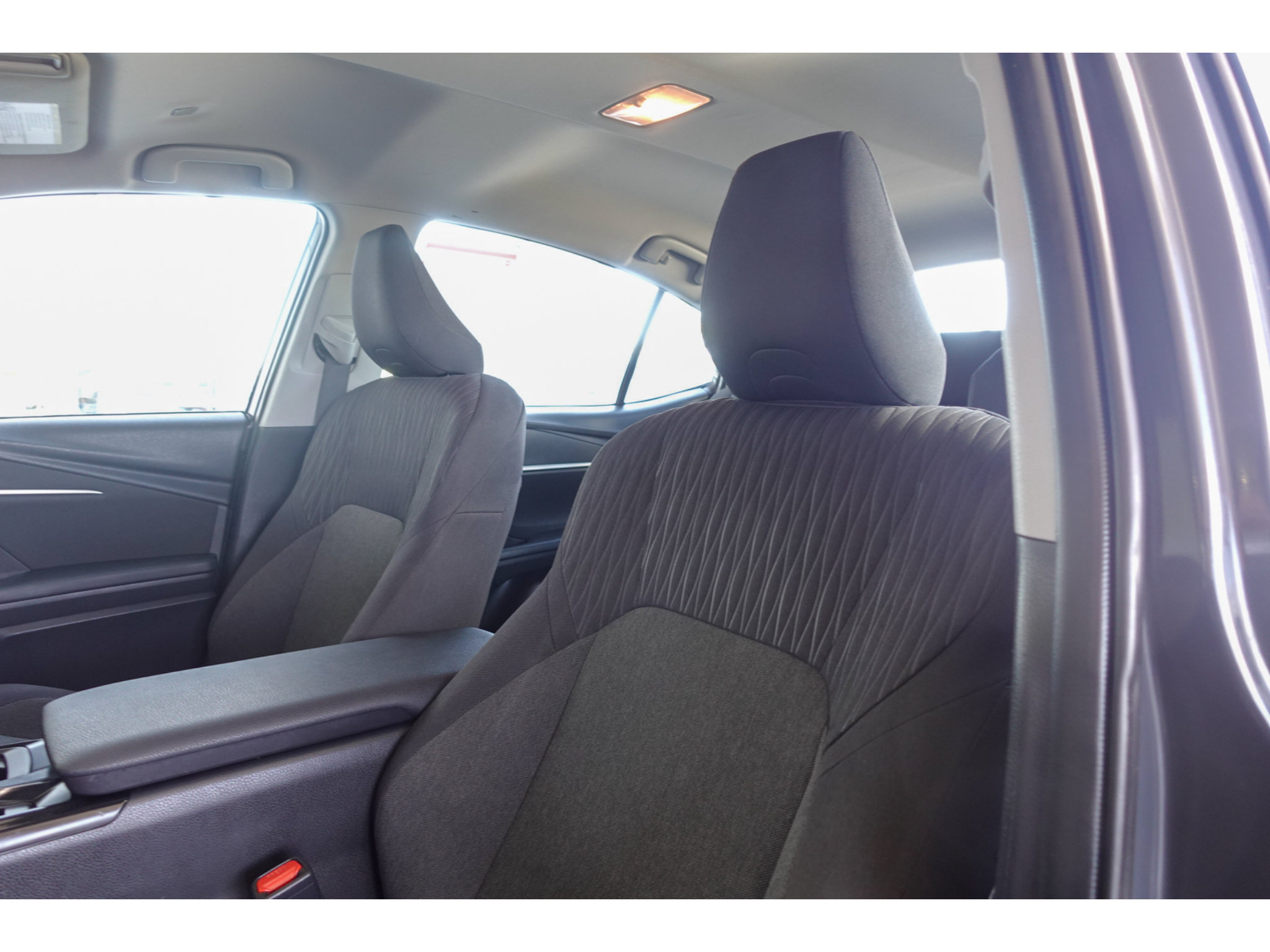 Used 2025 Toyota Camry LE FWD image 10