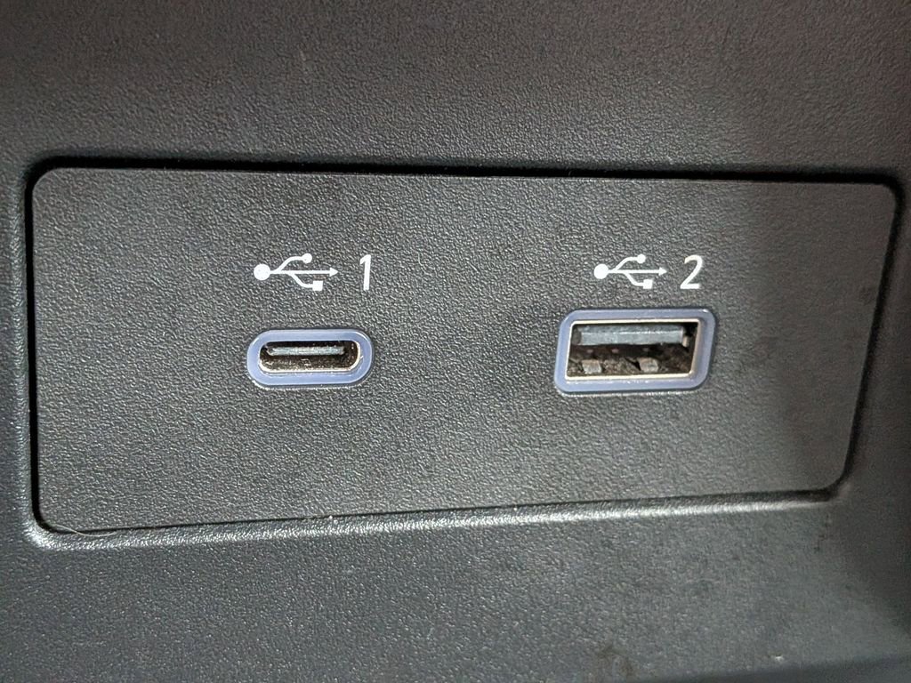 Used 2021 Nissan Titan S w/ S Utility Package image 22