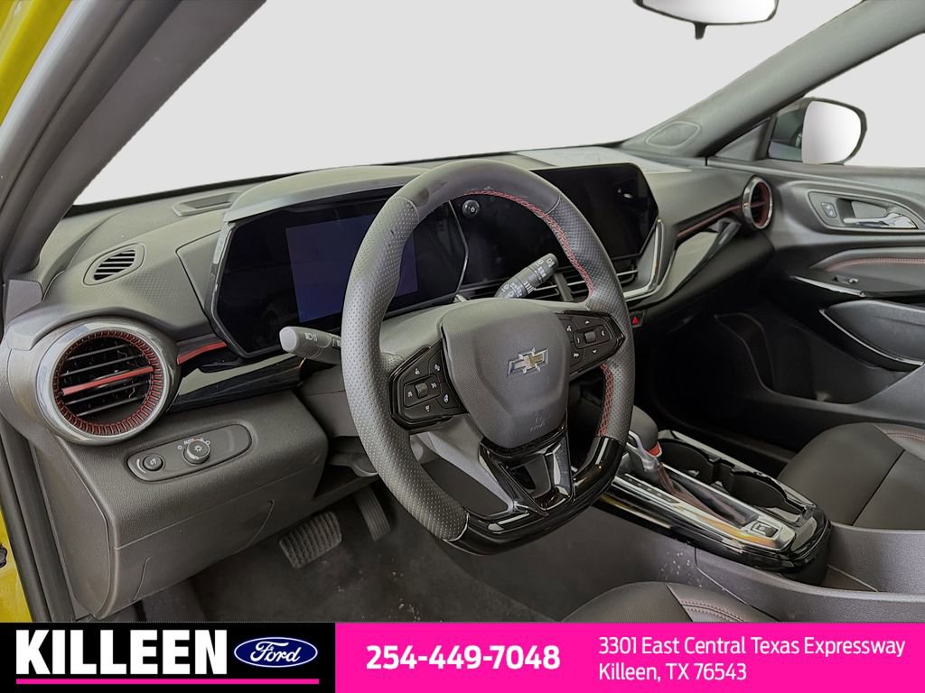 Used 2025 Chevrolet Trax RS w/ Driver Confidence Package image 10