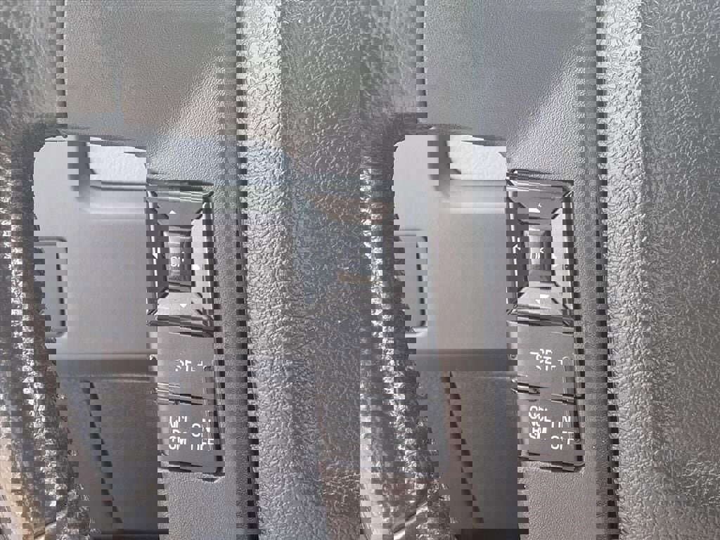 Used 2013 Ford F150 XLT w/ Mid Equipment Group image 14