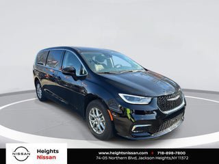 Used 2024 Chrysler Pacifica Touring-L