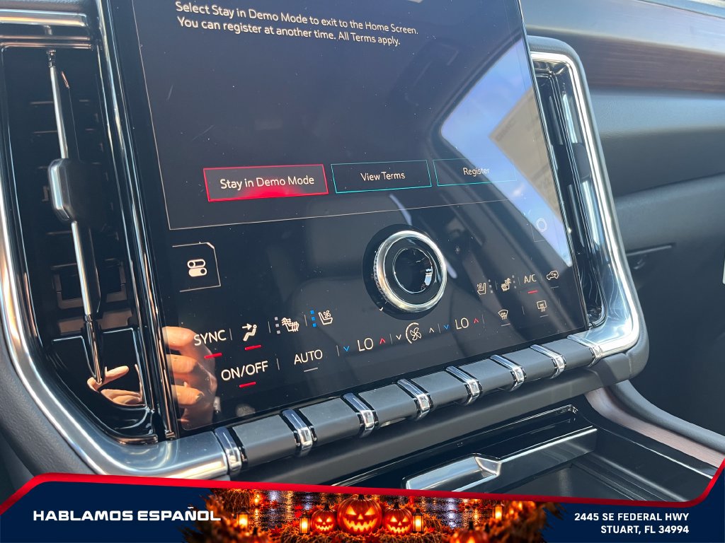 New 2026 GMC Yukon Denali w/ Denali Reserve Package AWD/4WD image 30
