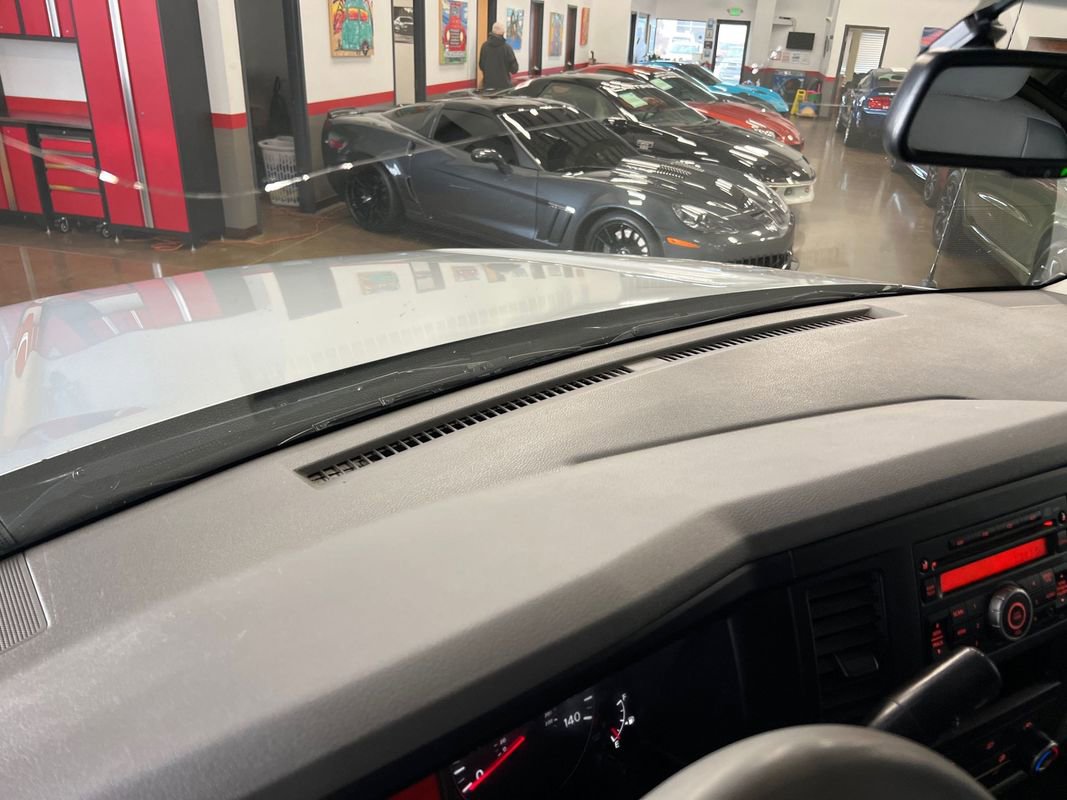 Used 2017 Nissan NV 3500 SV image 77