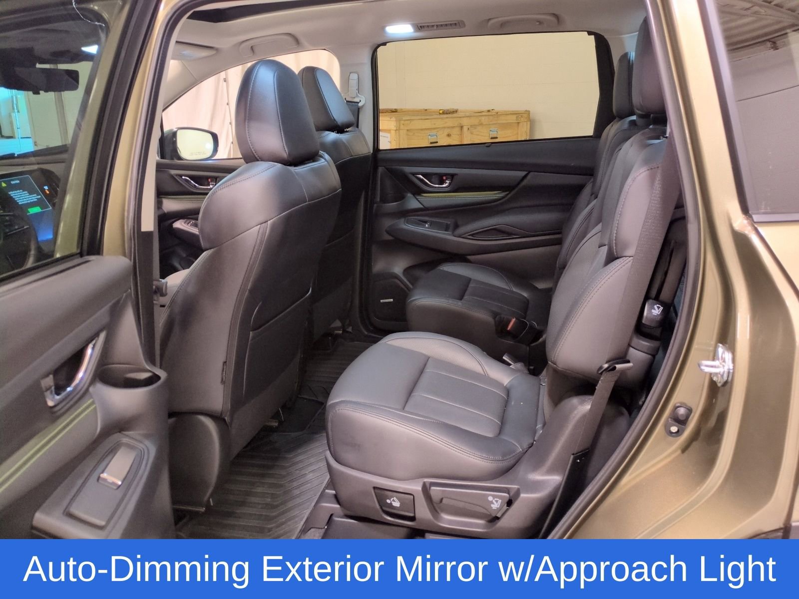 Certified 2025 Subaru Ascent Bronze Edition w/ Onyx Package AWD/4WD image 14