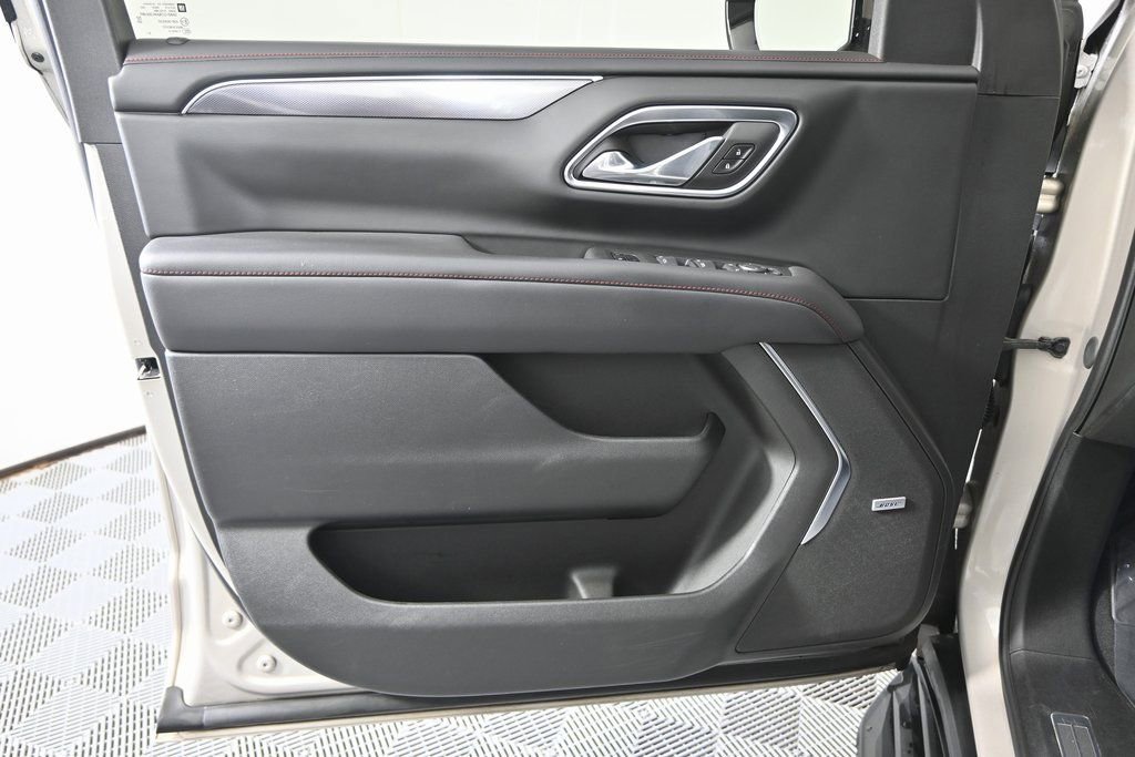 Used 2024 Chevrolet Tahoe RST w/ RST Performance Edition image 19